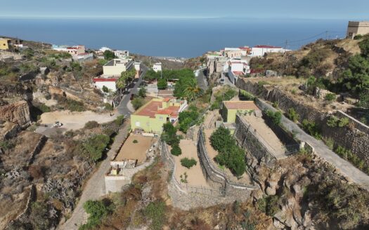 EXLUSIVA PROPIEDAD EN VENTA, CASA CON TERRENO, CUEVA Y VISTAS EN LA ZARZA, FASNIA OPORTUNIDAD UNICA!